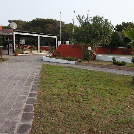 Hotel Mezzaluna Carloforte Kültér fotó