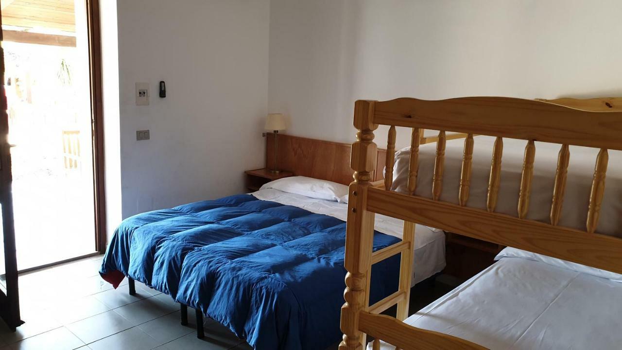 Hotel Mezzaluna Carloforte Kültér fotó